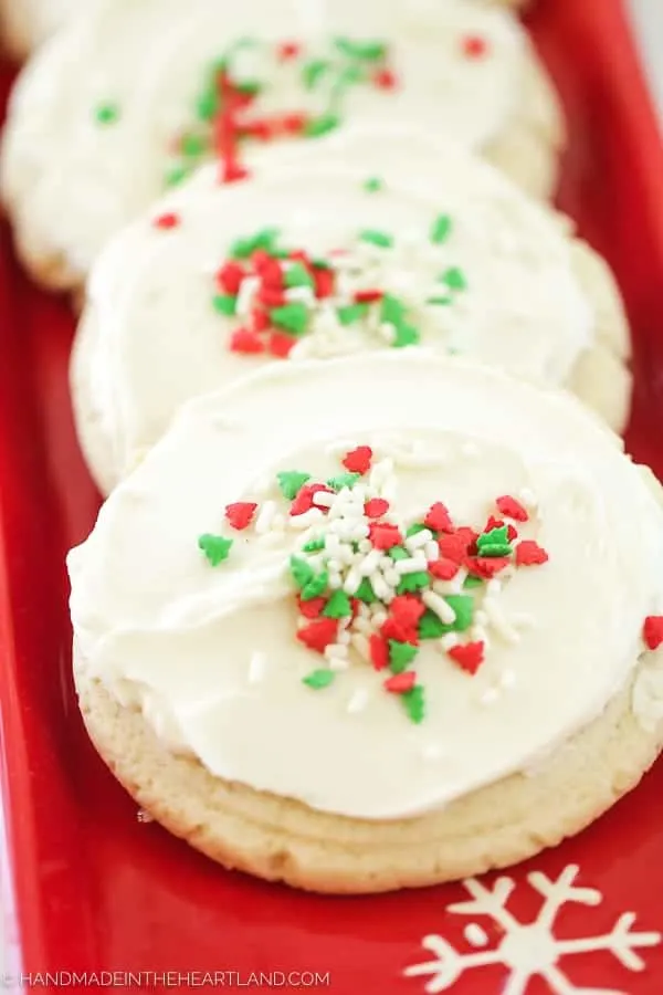 easy holiday sour cream sugar cookies