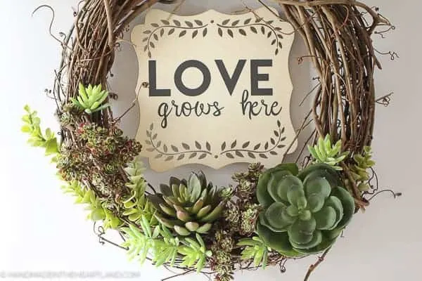 finished succulent wreath