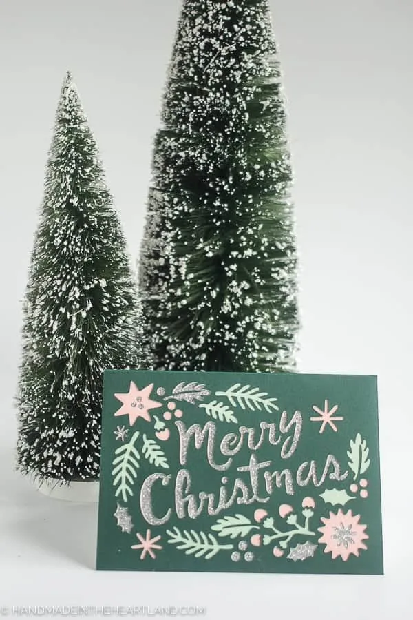 beautiful handmade Christmas card with Cricut Explore