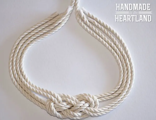 making a rope necklace