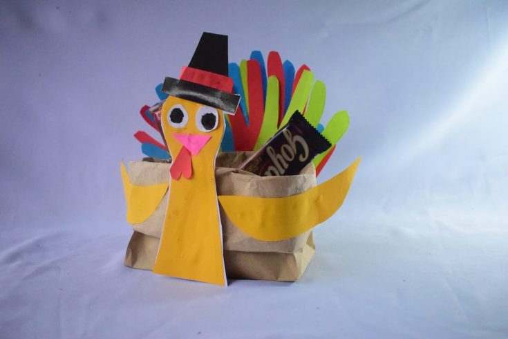 Simple Paper Bag Turkey Craft for Toddlers and Preschoolers